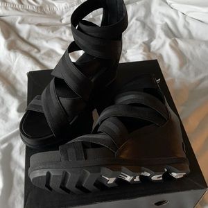 Sorel Joanie ll Strap